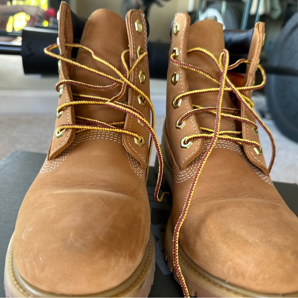 Timberland Boots - Picture 4 of 9